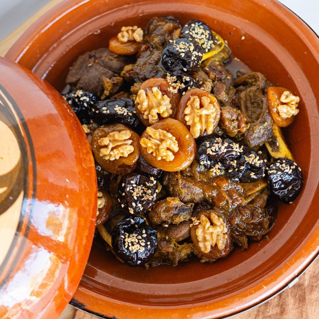 Tajín de carne con ciruelas y frutos secos