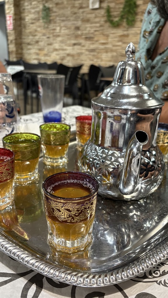 Té moruno y dulces árabes